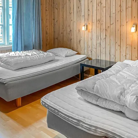 3 Bedroom Gorgeous In Ferienhaus